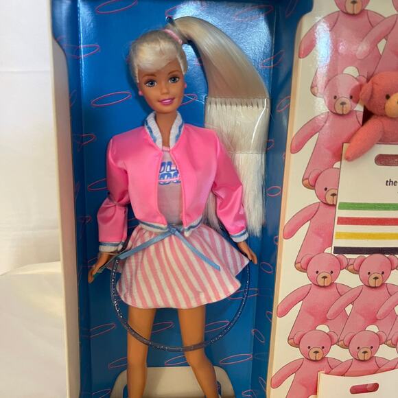Mattel 1997 Hudson Bay Barbie Toyland Exclusive The Bay Jou Joux (Canadian) - Picture 1 of 11